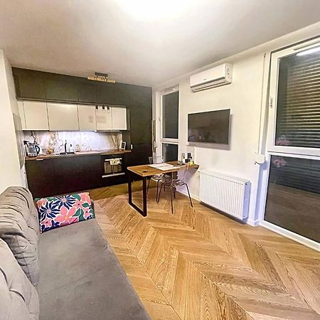 Garden Apartment Self Check-In - Bezkluczowy Dostep W 10 Minut O Kazdej Porze Cracóvia Exterior foto